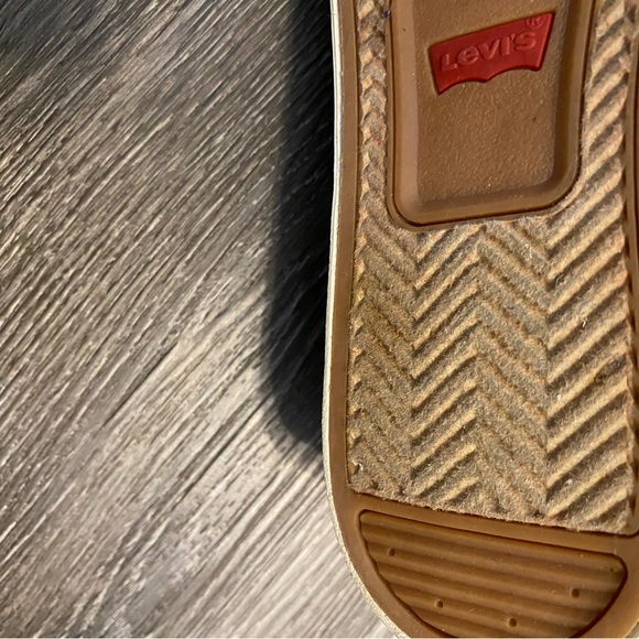 Levi’s shoes - Picture 6 of 7